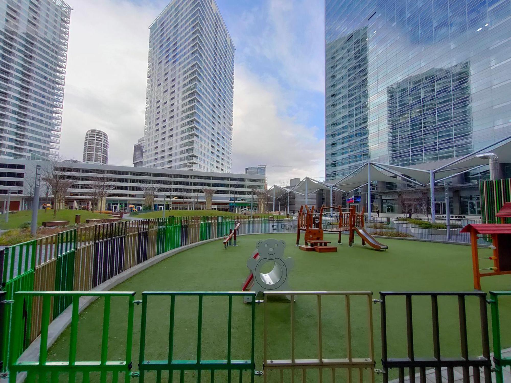 Sag Panorama City Apartment 3 Rooms Free Parking Free Wifi 브라티슬라바 외부 사진